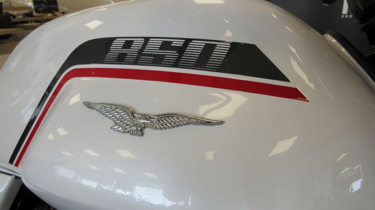 Moto Guzzi V7 850 SPECIAL MY25