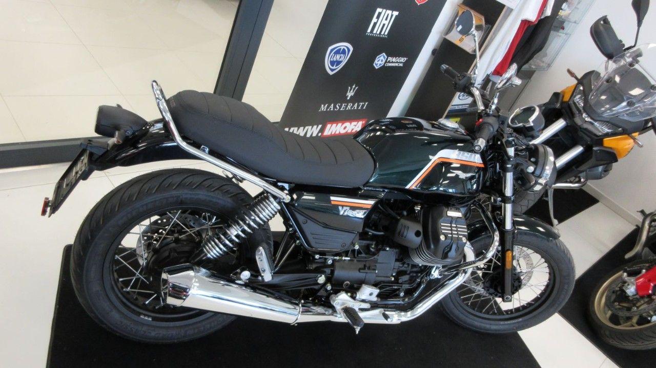 Moto Guzzi V7 850 SPECIAL MY25