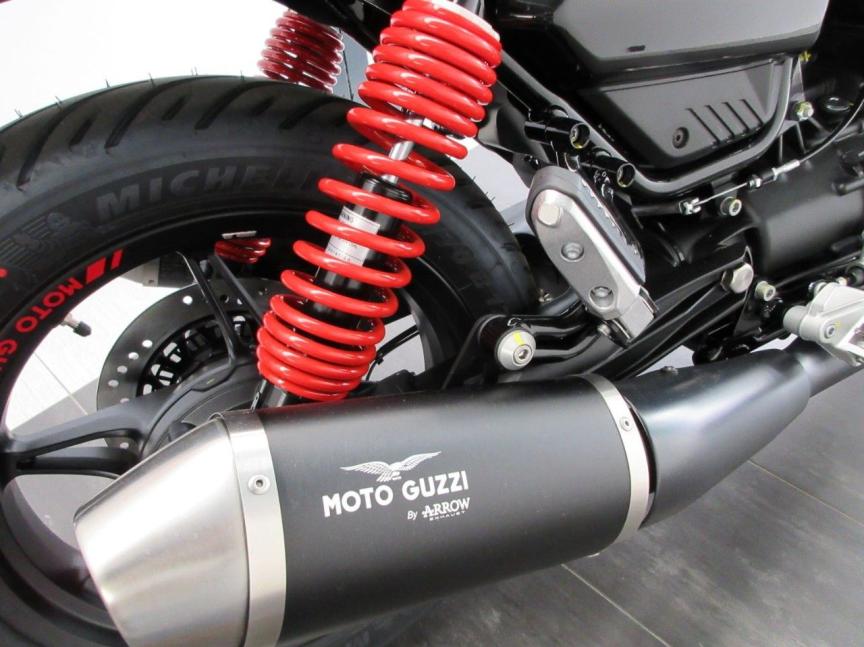 Moto Guzzi V7 850 Stone TEN e5