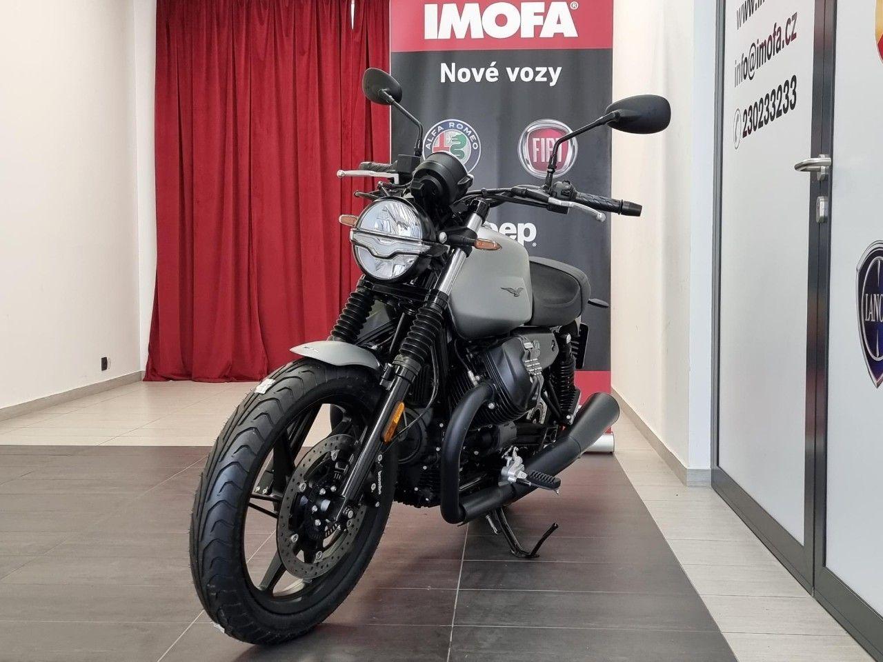 Moto Guzzi V7 850 Stone