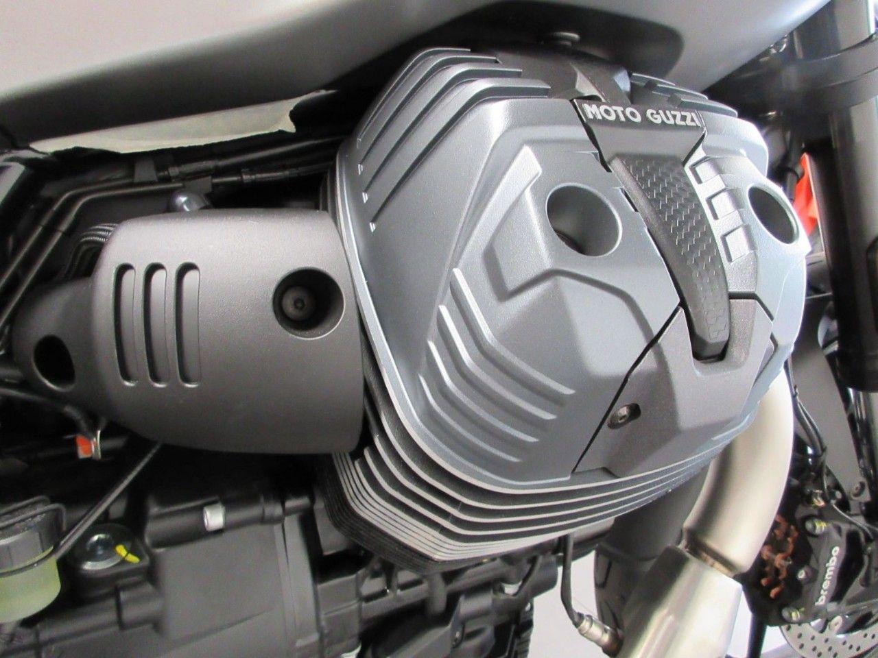Moto Guzzi V85 Strada E5+