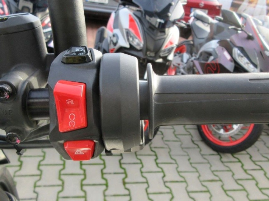 Moto Guzzi V85 Strada E5+