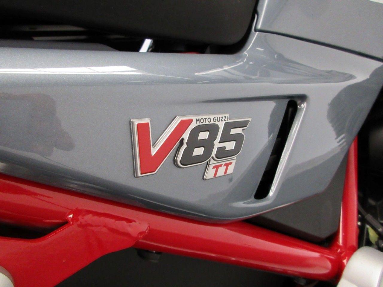 Moto Guzzi V85 TT E5+