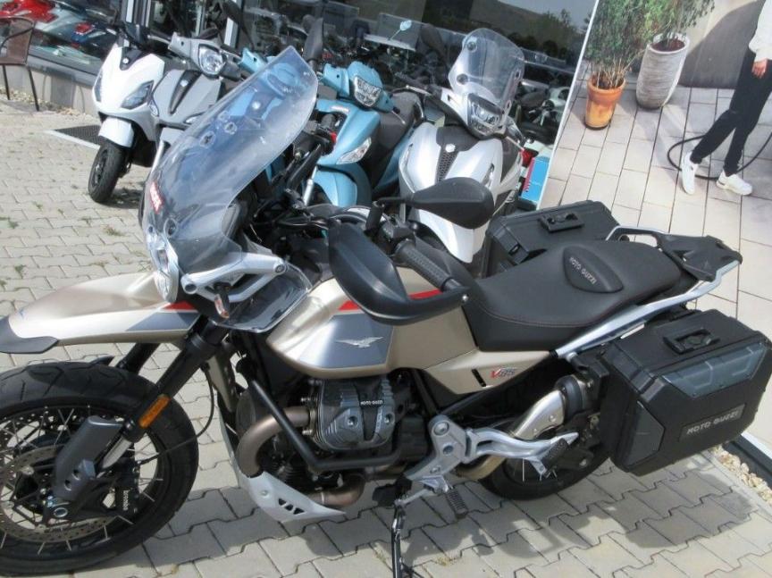 Moto Guzzi V85 TT Travel e5+