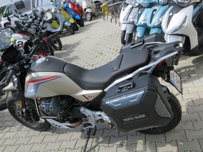 Moto Guzzi V85 TT Travel e5+