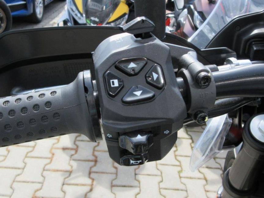 Moto Guzzi V85 TT Travel e5+