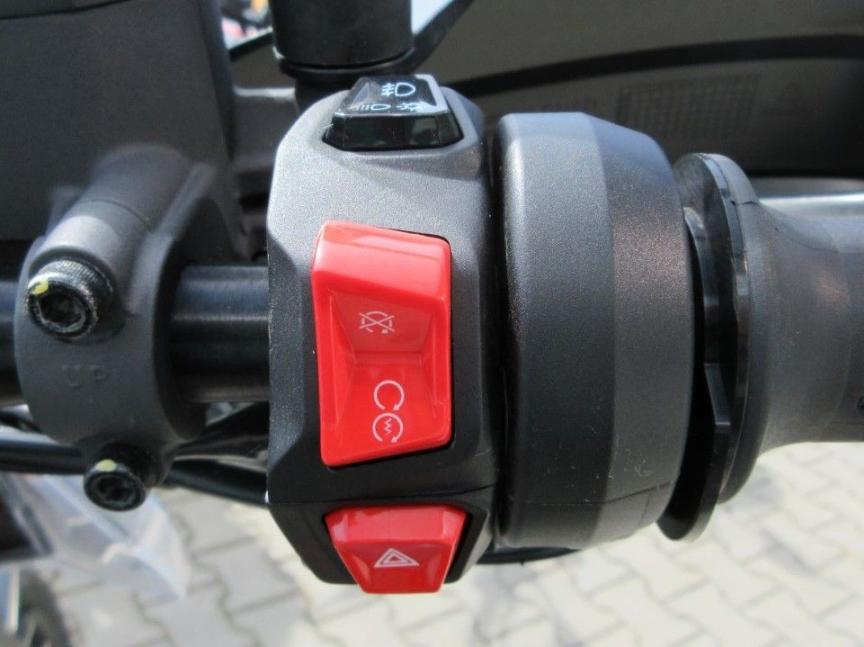 Moto Guzzi V85 TT Travel e5+