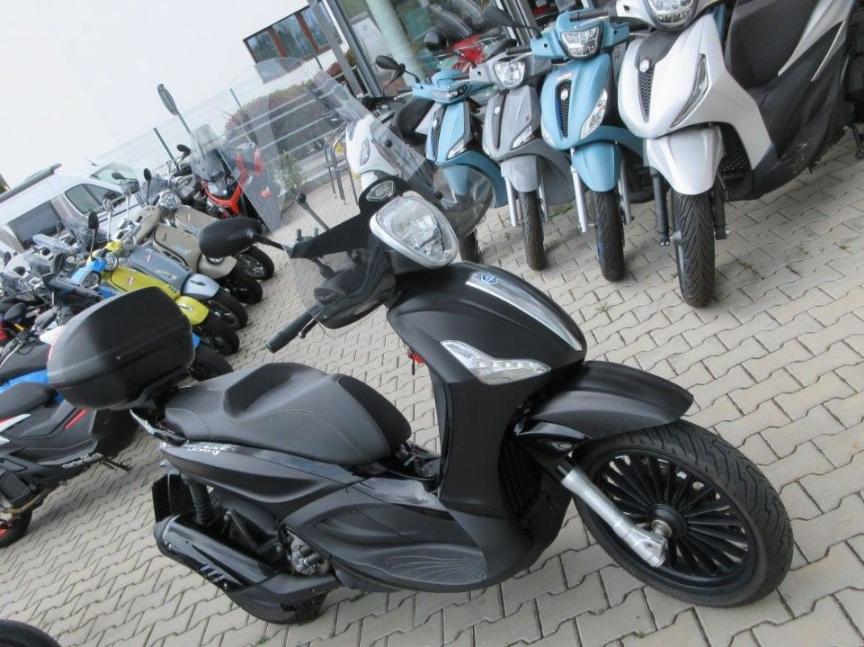 Ostatní Beverly 300