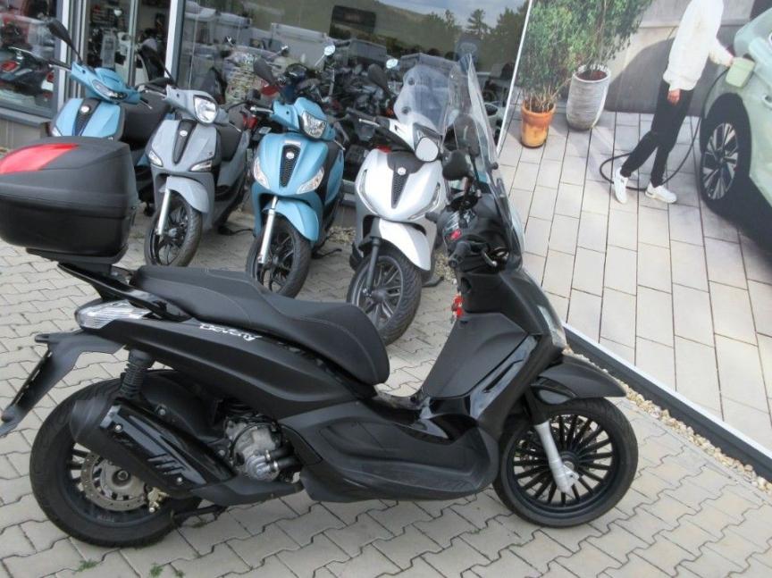Ostatní Beverly 300