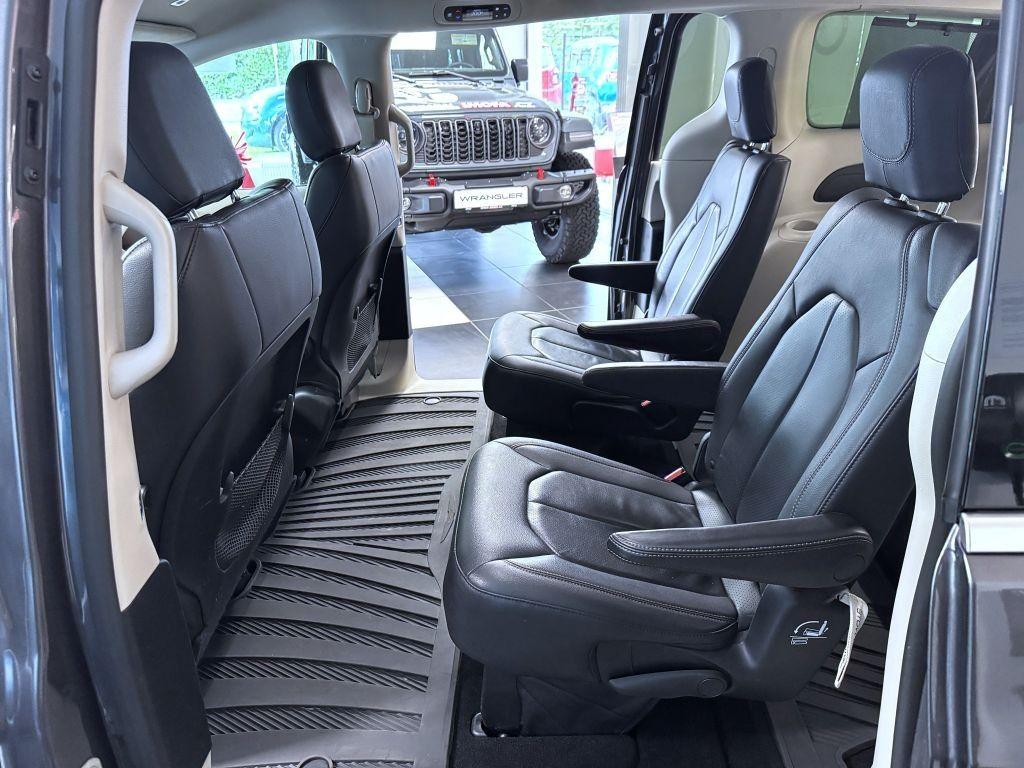 Chrysler Pacifica 3,6L V6 285k Touring L reg. 05/2019