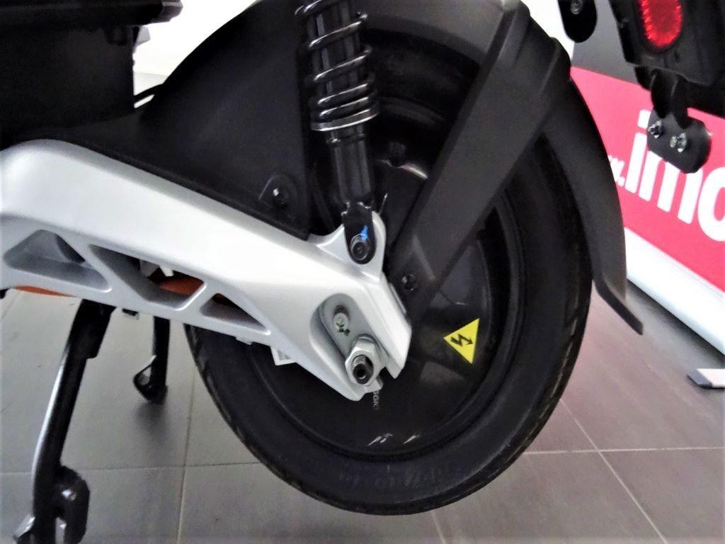 Piaggio 1 Active