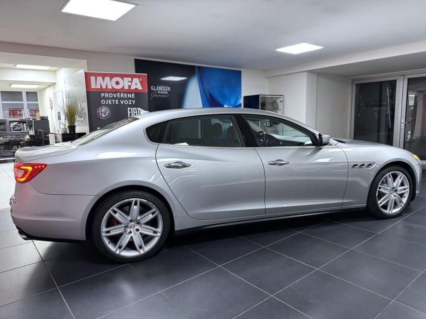Maserati Quattroporte 3.0 diesel V6 275k AT8 ZF