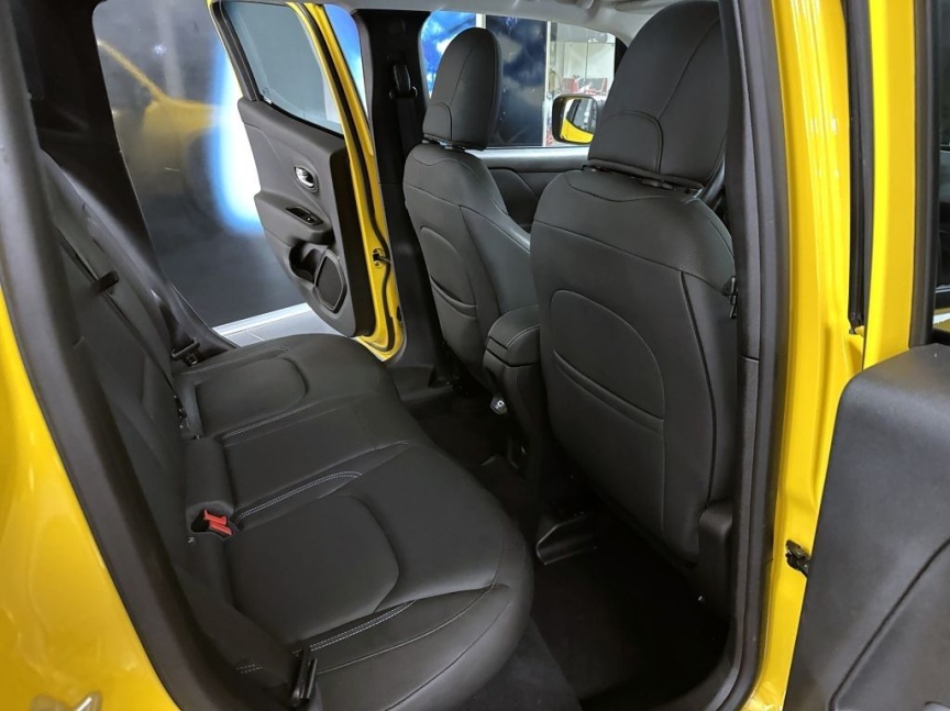 Jeep Renegade 1.3 T4 PHEV 240k AT 4x4 Trailhawk