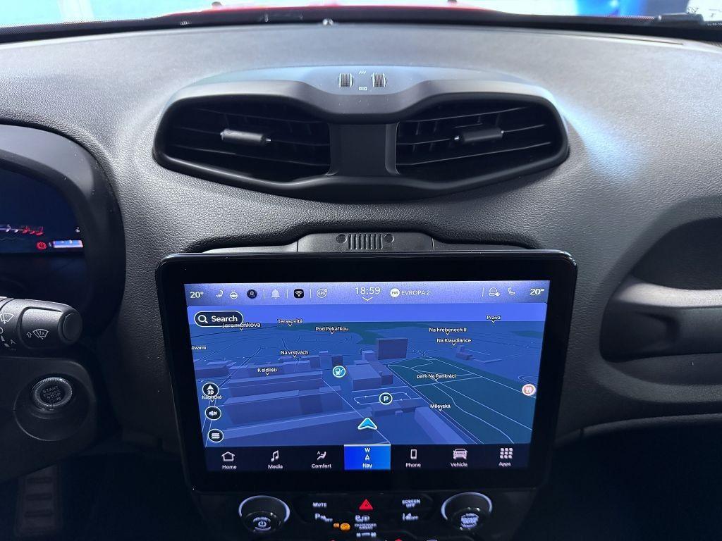 Jeep Renegade 1.5 Turbo e-Hybrid 130k eDCT7 Summit, reg. 05/2024