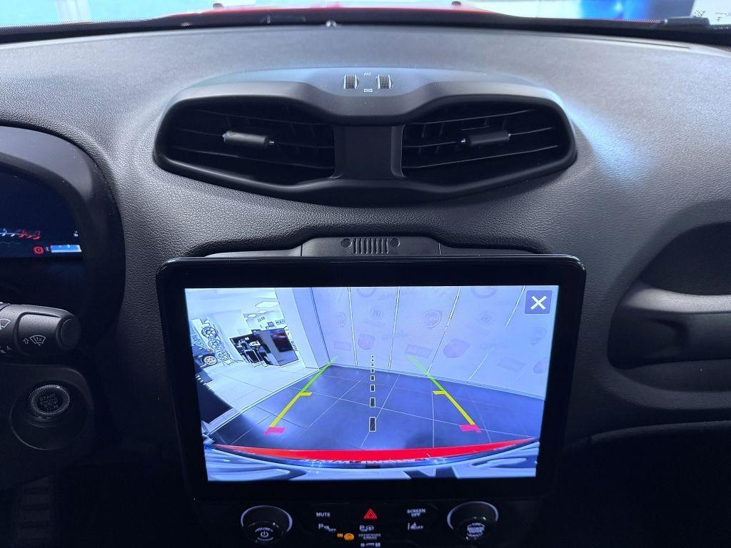 Jeep Renegade 1.5 Turbo e-Hybrid 130k eDCT7 Summit, reg. 05/2024