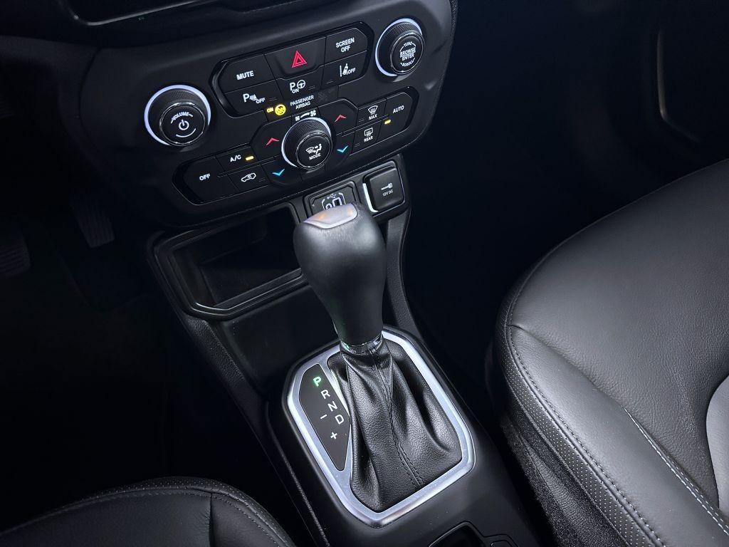 Jeep Renegade 1.5 Turbo e-Hybrid 130k eDCT7 Summit, reg. 05/2024