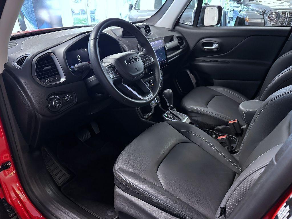 Jeep Renegade 1.5 Turbo e-Hybrid 130k eDCT7 Summit, reg. 05/2024