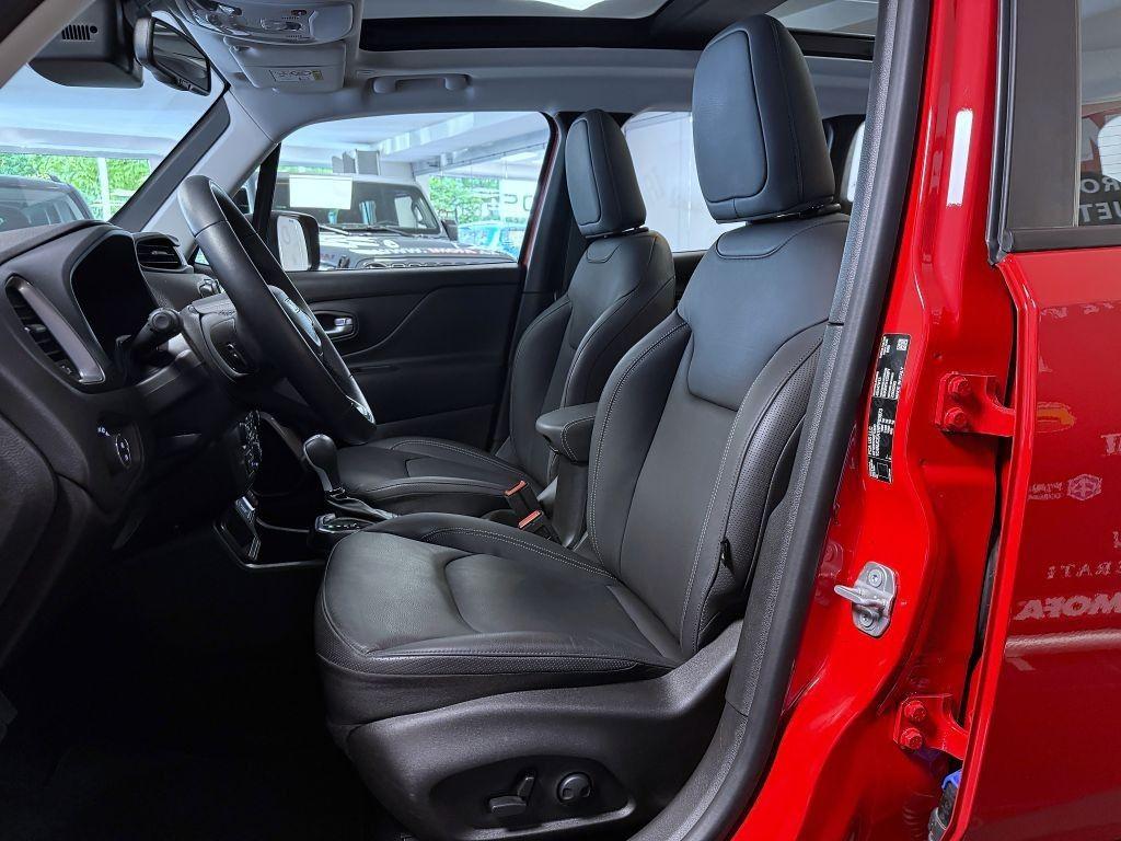 Jeep Renegade 1.5 Turbo e-Hybrid 130k eDCT7 Summit, reg. 05/2024