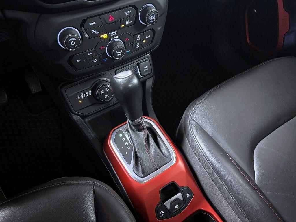 Jeep Renegade 2.0 Mjet 170k 9AT 4x4 Trailhawk, reg. 10/2019