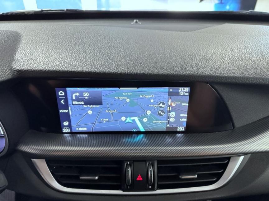 Alfa Romeo Stelvio 2.0 T 200k AT8 ZF Q4 4x4 Sprint