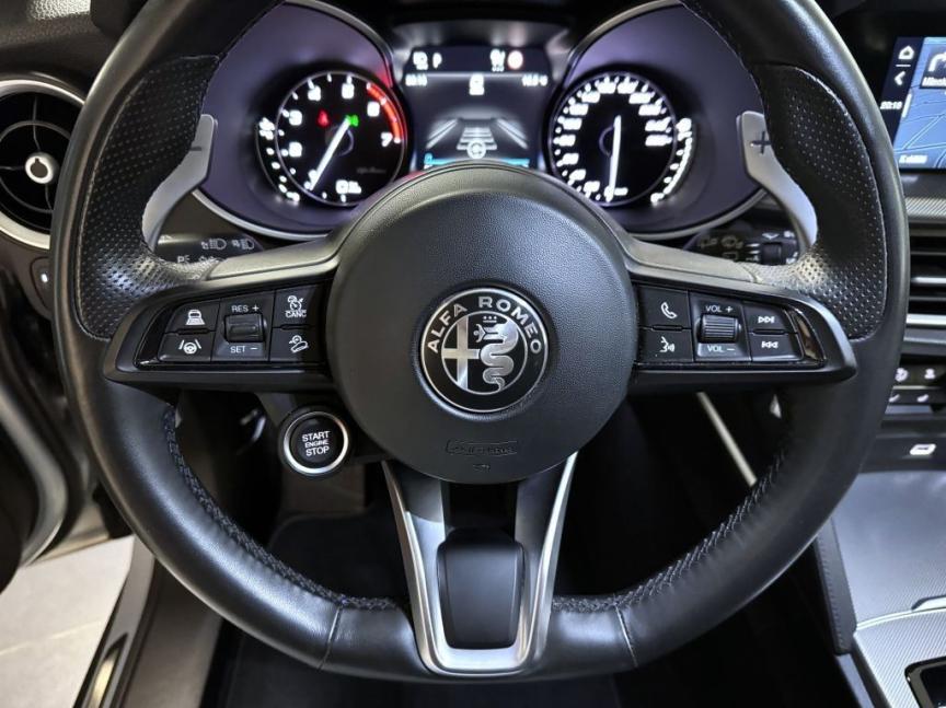 Alfa Romeo Stelvio 2.0 T 200k AT8 ZF Q4 4x4 Sprint