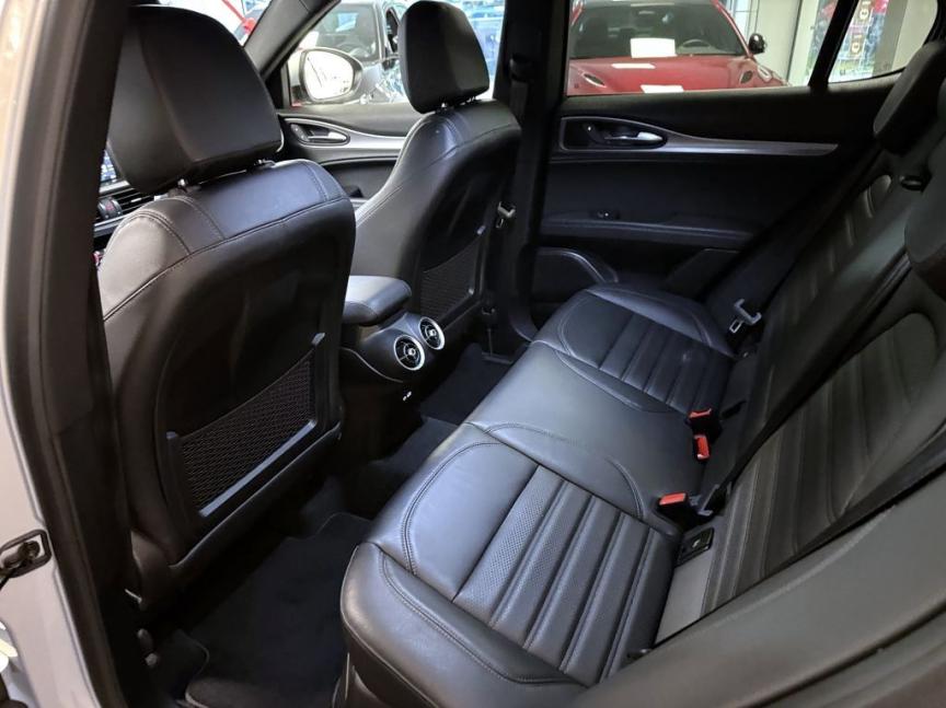 Alfa Romeo Stelvio 2.0 T 200k AT8 ZF Q4 4x4 Sprint