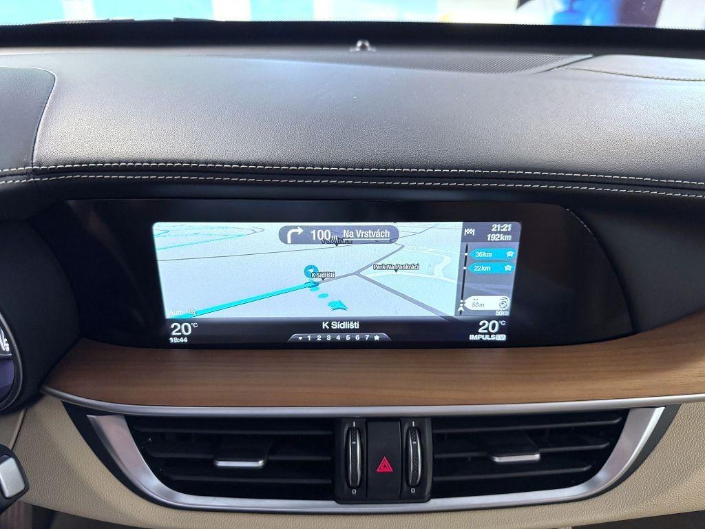 Alfa Romeo Stelvio 2.0 T 200k AT8 ZF Q4 4x4 Super, reg. 04/2019