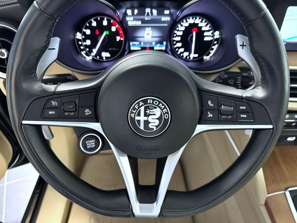 Alfa Romeo Stelvio 2.0 T 200k AT8 ZF Q4 4x4 Super, reg. 04/2019