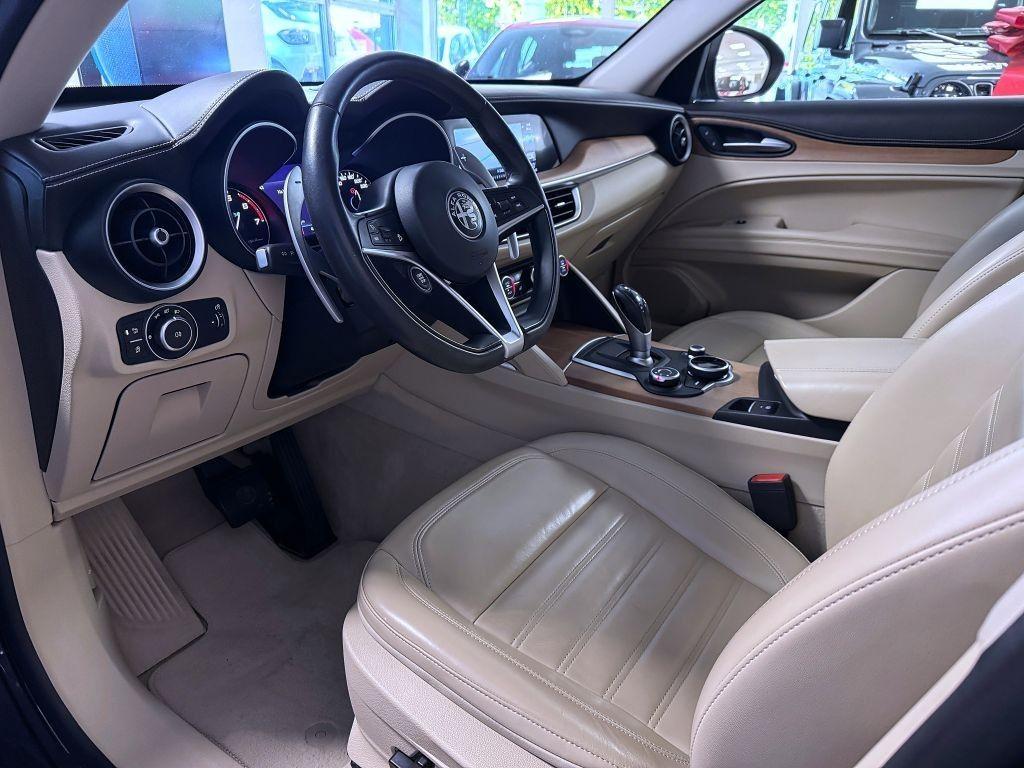 Alfa Romeo Stelvio 2.0 T 200k AT8 ZF Q4 4x4 Super, reg. 04/2019