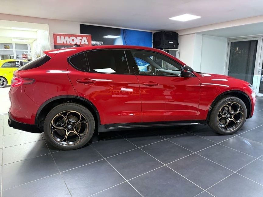 Alfa Romeo Stelvio 2.0 T 280k AT8 ZF Q4 4x4 Intensa *099*