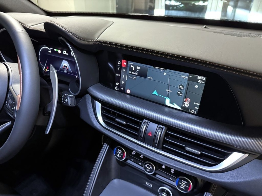 Alfa Romeo Stelvio 2.0 T 280k AT8 ZF Q4 4x4 Intensa *196*