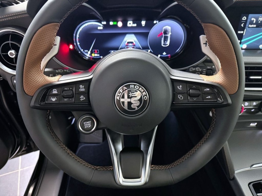 Alfa Romeo Stelvio 2.0 T 280k AT8 ZF Q4 4x4 Intensa *262 m*