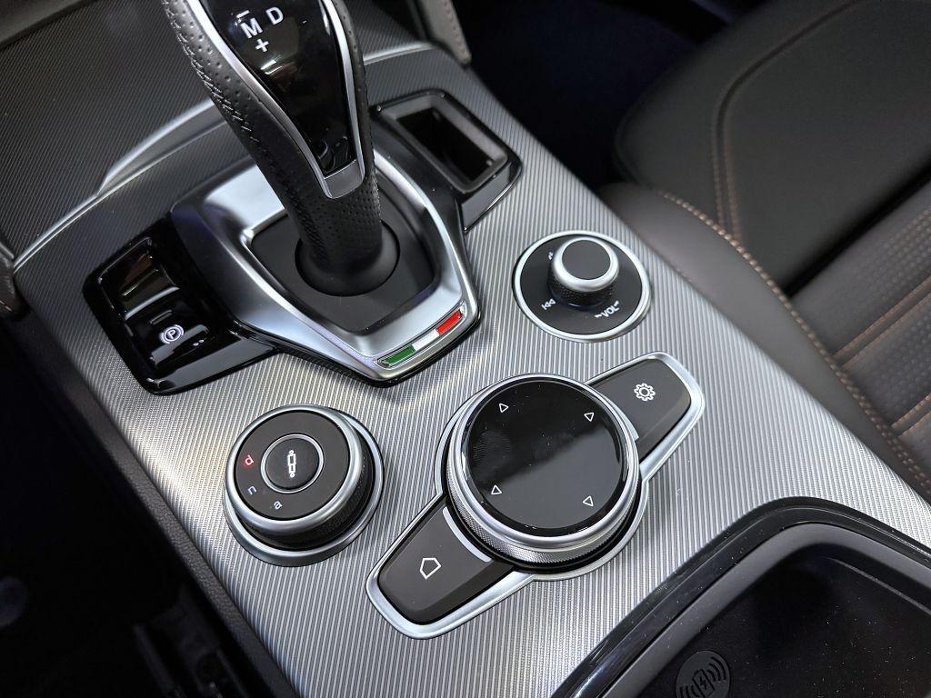 Alfa Romeo Stelvio 2.0 T 280k AT8 ZF Q4 4x4 Intensa *340*