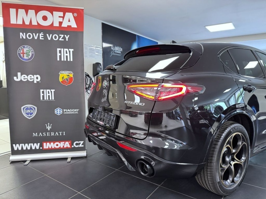 Alfa Romeo Stelvio 2.0 T 280k AT8 ZF Q4 4x4 Intensa *477 m*