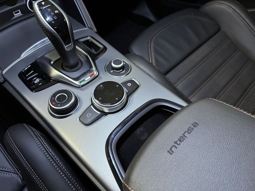 Alfa Romeo Stelvio 2.0 T 280k AT8 ZF Q4 4x4 Intensa *742*