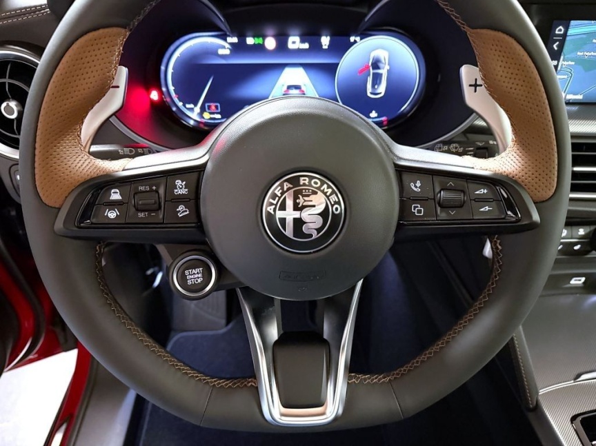 Alfa Romeo Stelvio 2.0 T 280k AT8 ZF Q4 4x4 Intensa *793 m*