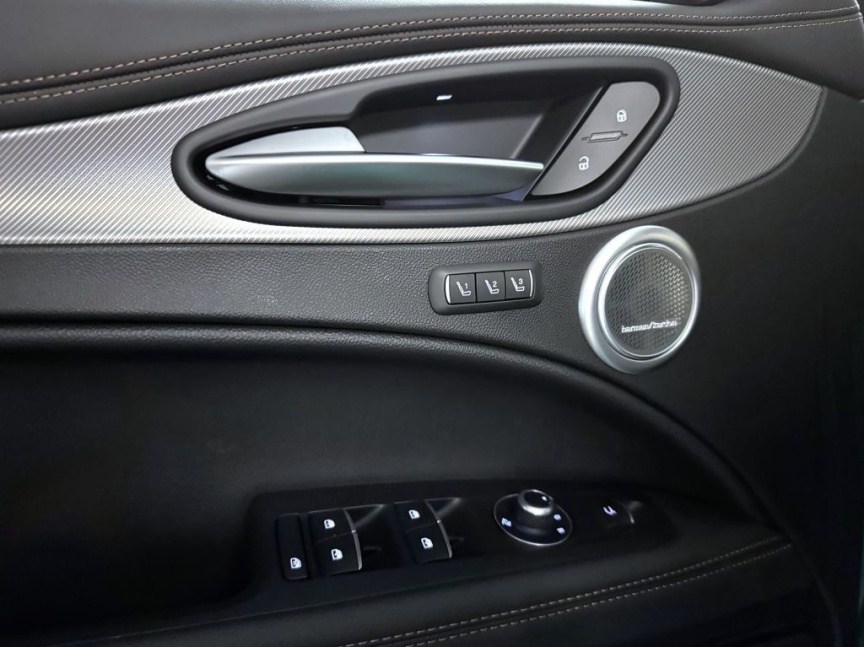 Alfa Romeo Stelvio 2.0 T 280k AT8 ZF Q4 4x4 Intensa *826*