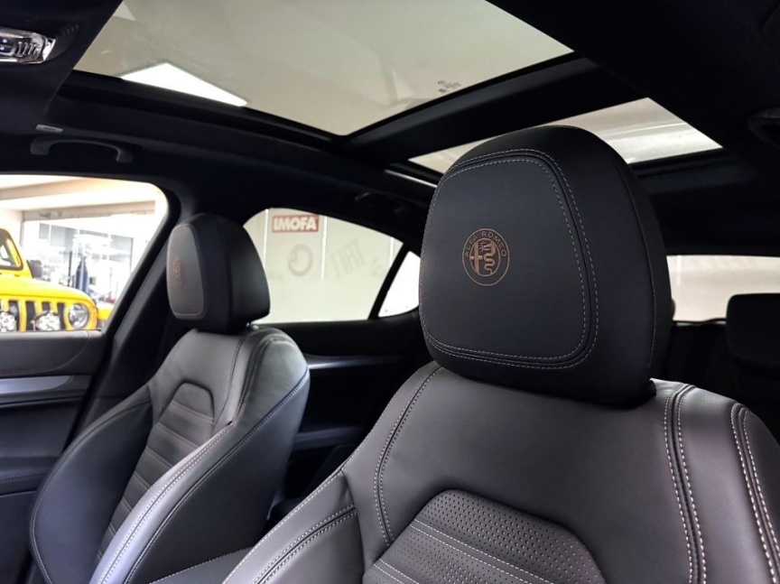 Alfa Romeo Stelvio 2.0 T 280k AT8 ZF Q4 4x4 Intensa *826*