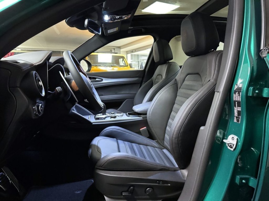 Alfa Romeo Stelvio 2.0 T 280k AT8 ZF Q4 4x4 Intensa *867*