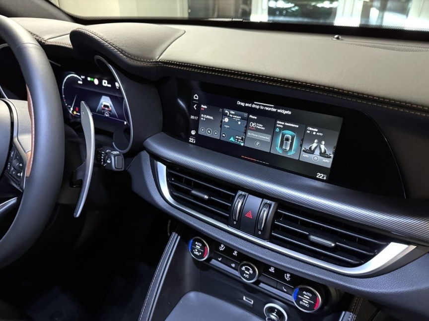 Alfa Romeo Stelvio 2.0 T 280k AT8 ZF Q4 4x4 Intensa *895*