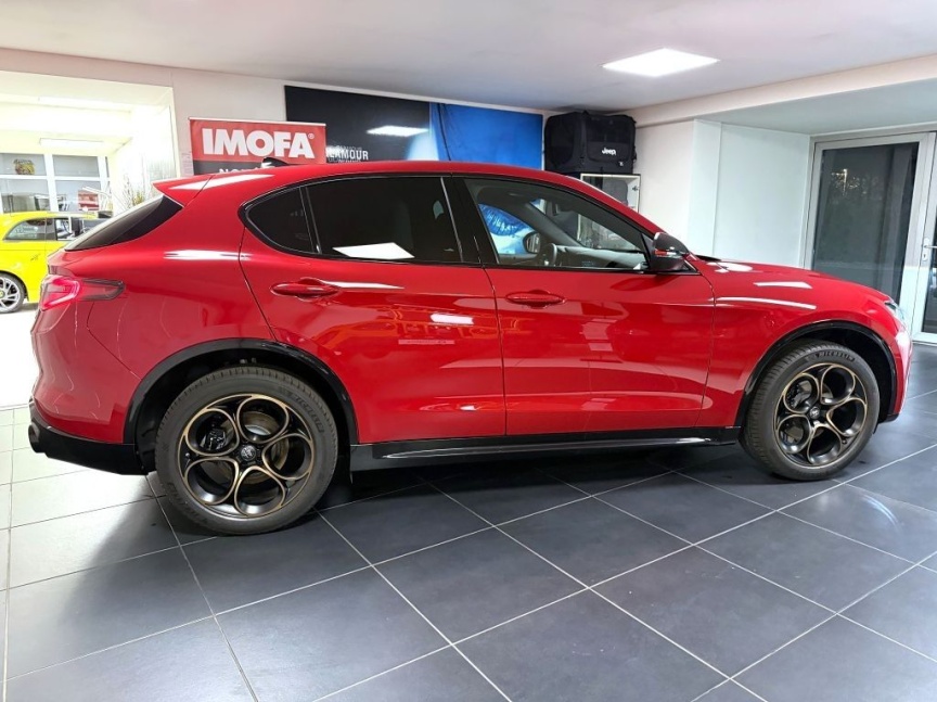 Alfa Romeo Stelvio 2.0 T 280k AT8 ZF Q4 4x4 Intensa *897 m*