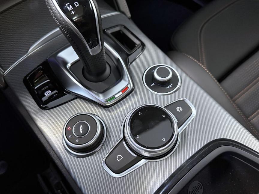 Alfa Romeo Stelvio 2.0 T 280k AT8 ZF Q4 4x4 Intensa *o288,o505*