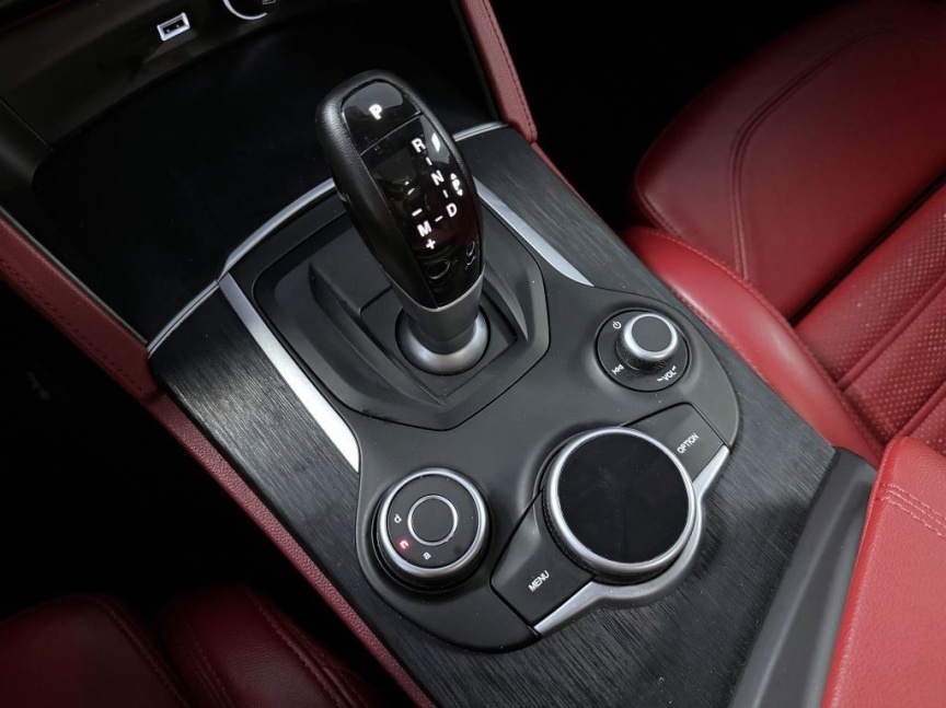 Alfa Romeo Stelvio 2.0 T 280k AT8 ZF Q4 4x4 Super