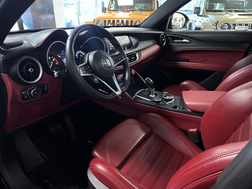 Alfa Romeo Stelvio 2.0 T 280k AT8 ZF Q4 4x4 Super
