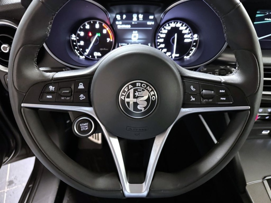 Alfa Romeo Stelvio 2.0 T 280k AT8 ZF Q4 4x4 Super