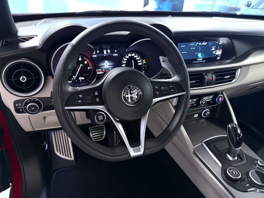 Alfa Romeo Stelvio 2.0 T 280k AT8 ZF Q4 4x4 Super