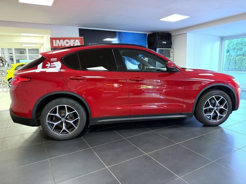 Alfa Romeo Stelvio 2.0 T 280k AT8 ZF Q4 4x4 Super