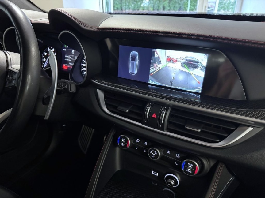 Alfa Romeo Stelvio 2.0 T 280k AT8 ZF Q4 4x4 Veloce TI