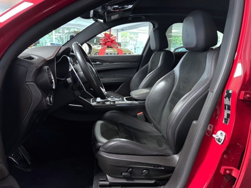 Alfa Romeo Stelvio 2.0 T 280k AT8 ZF Q4 4x4 Veloce TI