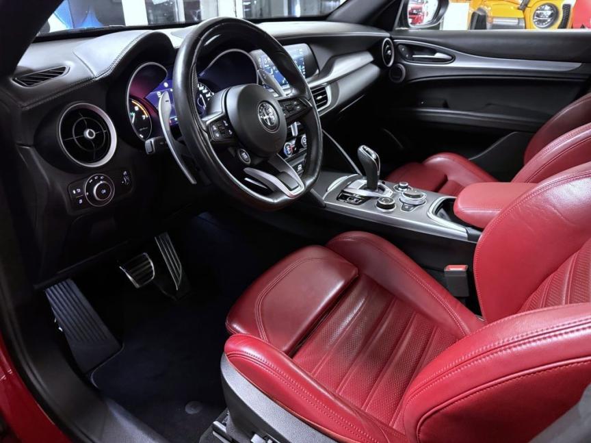 Alfa Romeo Stelvio 2.0 T 280k AT8 ZF Q4 4x4 Veloce